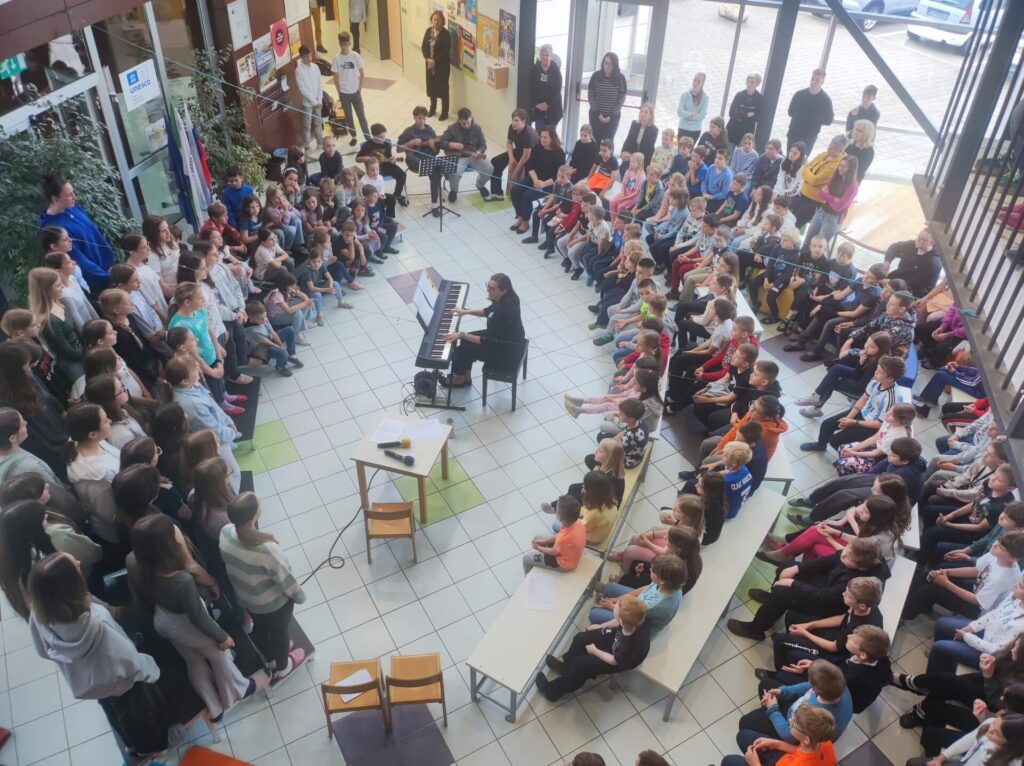 Prireditev ob Dnevu ljubezni 2025, OŠ Frana Kranjca
