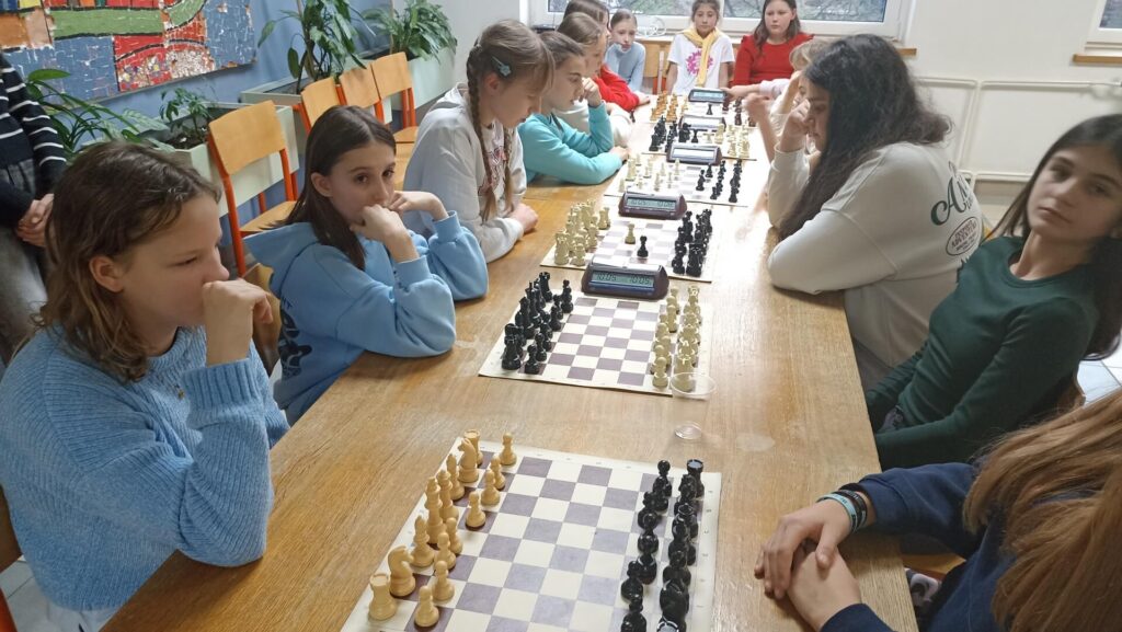 Področno ekipno tekmovanje D12 v šahu 2026