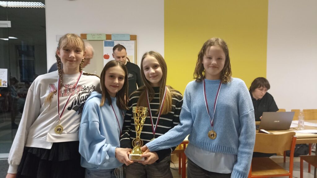 Področno ekipno tekmovanje D12 v šahu 2026