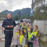 Prvošolce obiskala policista - oktober 2023