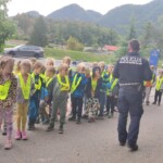 Prvošolce obiskala policista - oktober 2023