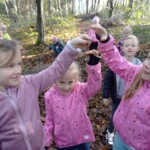 Prvošolci v gozdu - LEAF