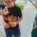 Teden pisanja z roko 2025 - Ko spomini zadišijo