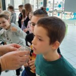 Teden pisanja z roko 2025 - Ko spomini zadišijo