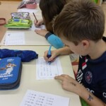 Teden pisanja z roko 2025 - Ko spomini zadišijo