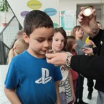 Teden pisanja z roko 2025 - Ko spomini zadišijo