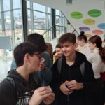 Teden pisanja z roko 2025 - Ko spomini zadišijo