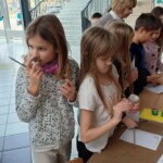 Teden pisanja z roko 2025 - Ko spomini zadišijo