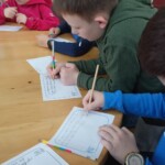 Teden pisanja z roko 2025 - Ko spomini zadišijo