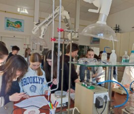 Kemijska delavnica na I. gimnaziji v Celju, november 2025