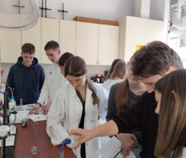 Kemijska delavnica na I. gimnaziji v Celju, november 2025